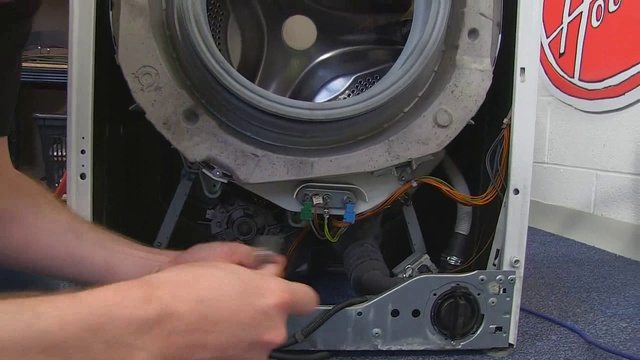 отстранете проводниците от нагревателния елемент