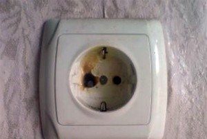 дефектен контакт