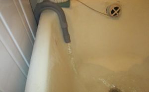 организиране на отводняване на вода в банята