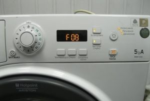 грешка f08 на пералня Hotpoint Ariston