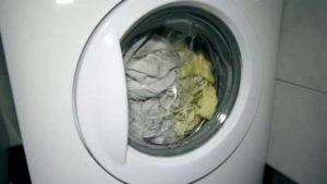 вратата е заключена и не се отваря