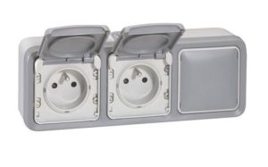 Контакти и ключове Legrand Plexo