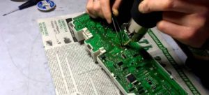 проверете и поправете контролната платка