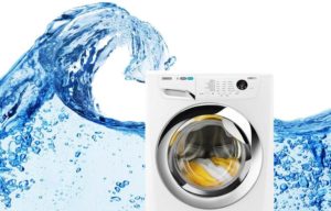 Пералня Zanussi се пълни с вода и веднага се източва