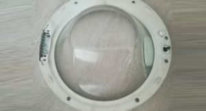 сглобяване на вратата обратно 