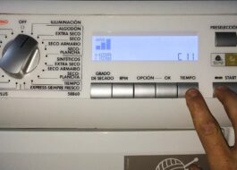 Диагностичен режим на пералня AEG