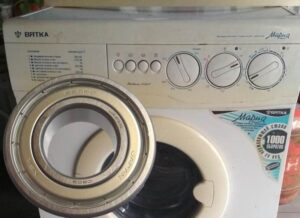 Как да смените лагера в автоматична пералня Vyatka?