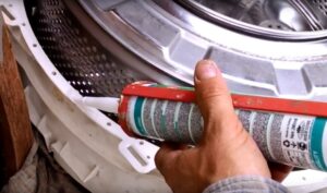 Какъв уплътнител трябва да използвам за запечатване на барабан на пералня?