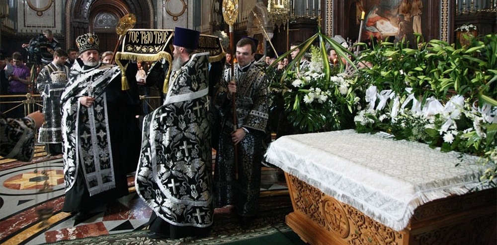 хубав петък в храма