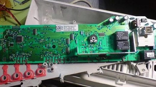 следи от въглеродни отлагания върху модула SM Electrolux